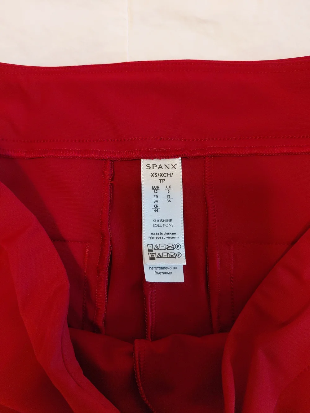 Spanx Skorts Brick Sz XS Excellent Condition  6 In Inseam - Picture 3 of 4